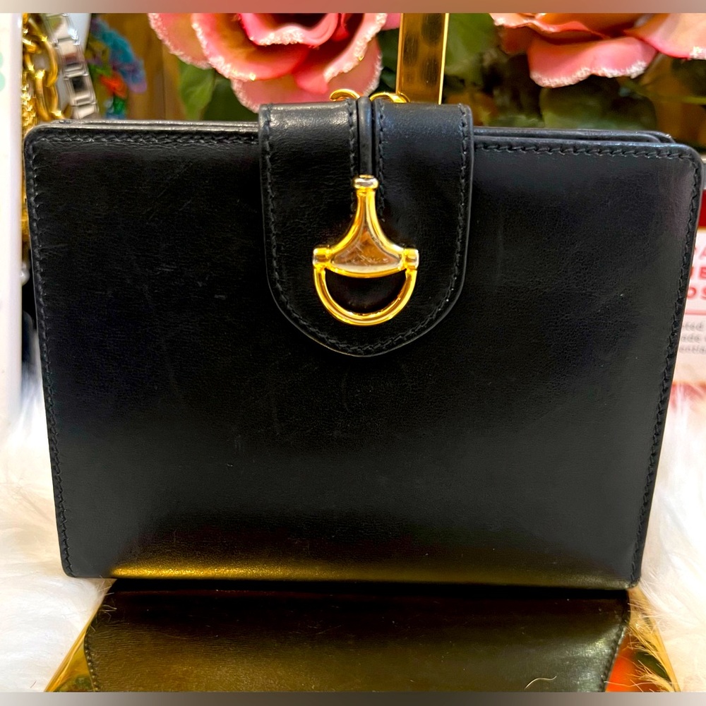 💜Gucci Vintage Kiss lock Wallet